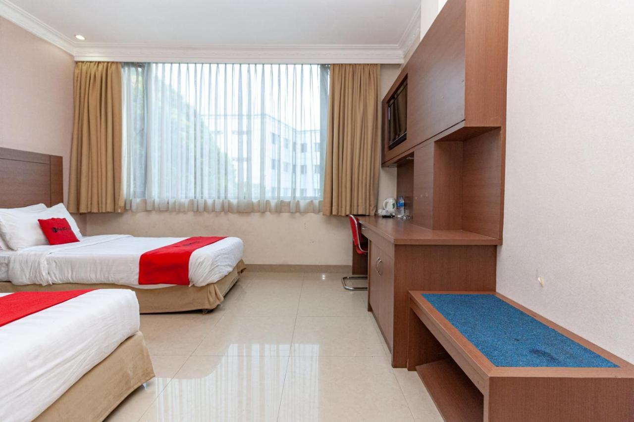 Reddoorz Premium At Hotel Ratu Residence Palmerah Extérieur photo